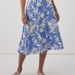 Pact Women’s Size Small Skirt Fit & Flare Midi Blue And White Floral Pockets NEW